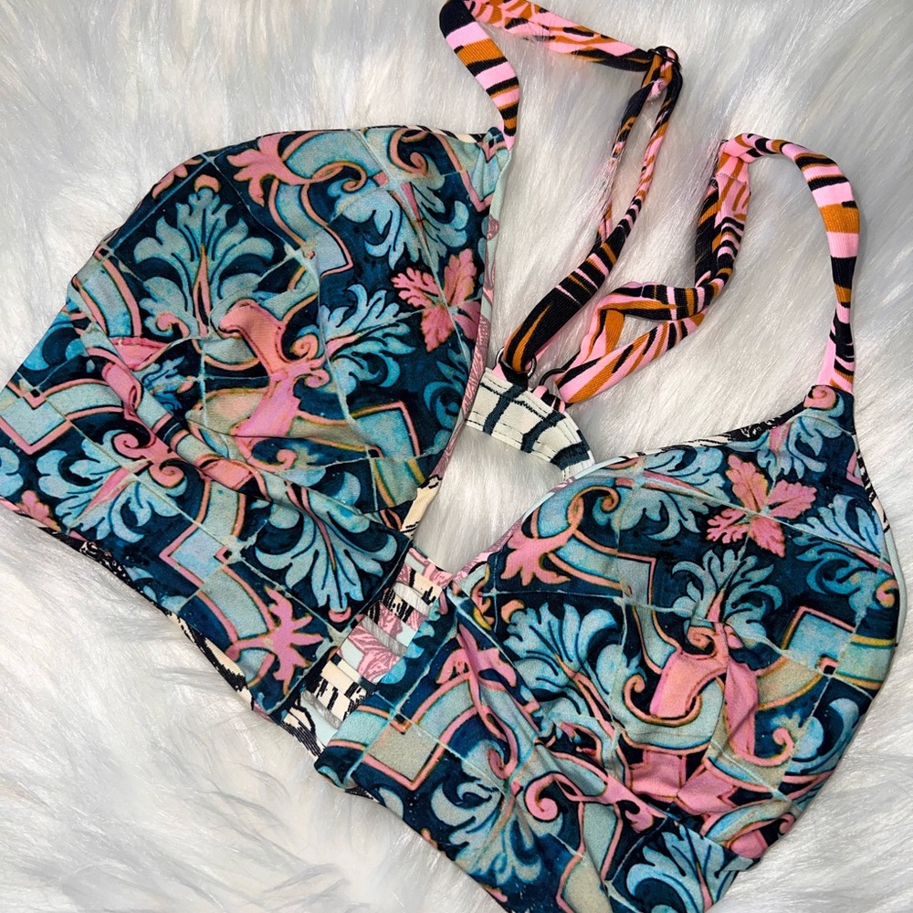 Tavik Multicolor Patterned Bikini Top - Picture 2 of 3